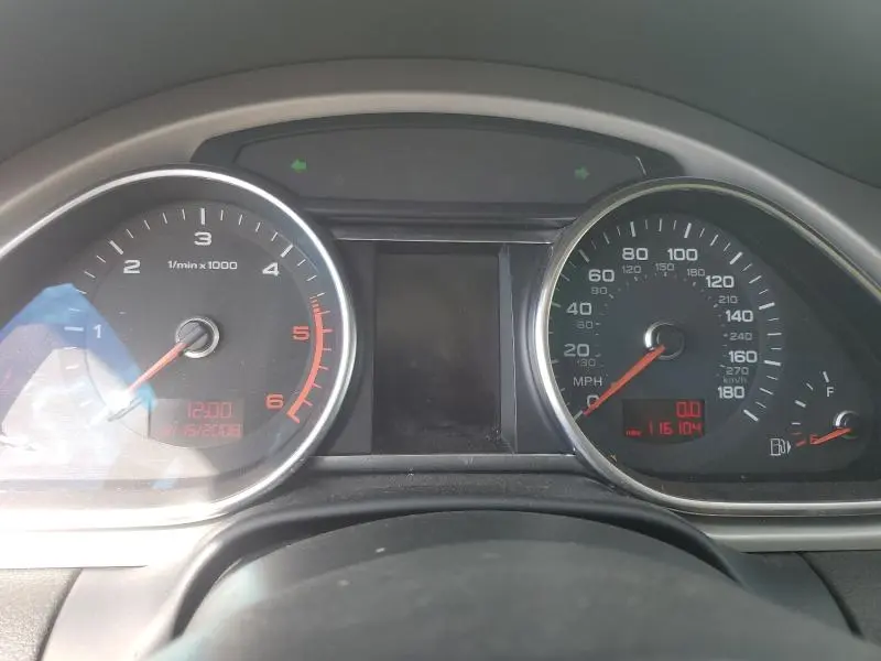 2010 AUDI Q7 PREMIUM PLUS  