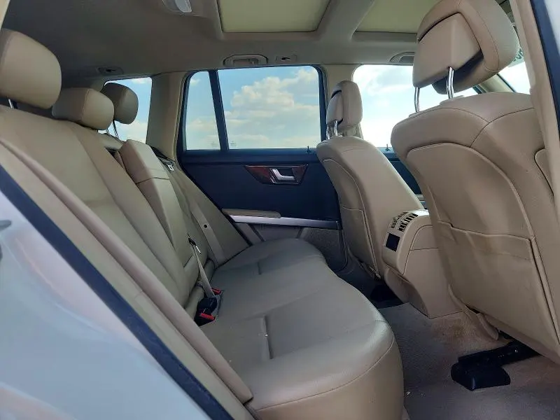 2012 MERCEDES-BENZ GLK   