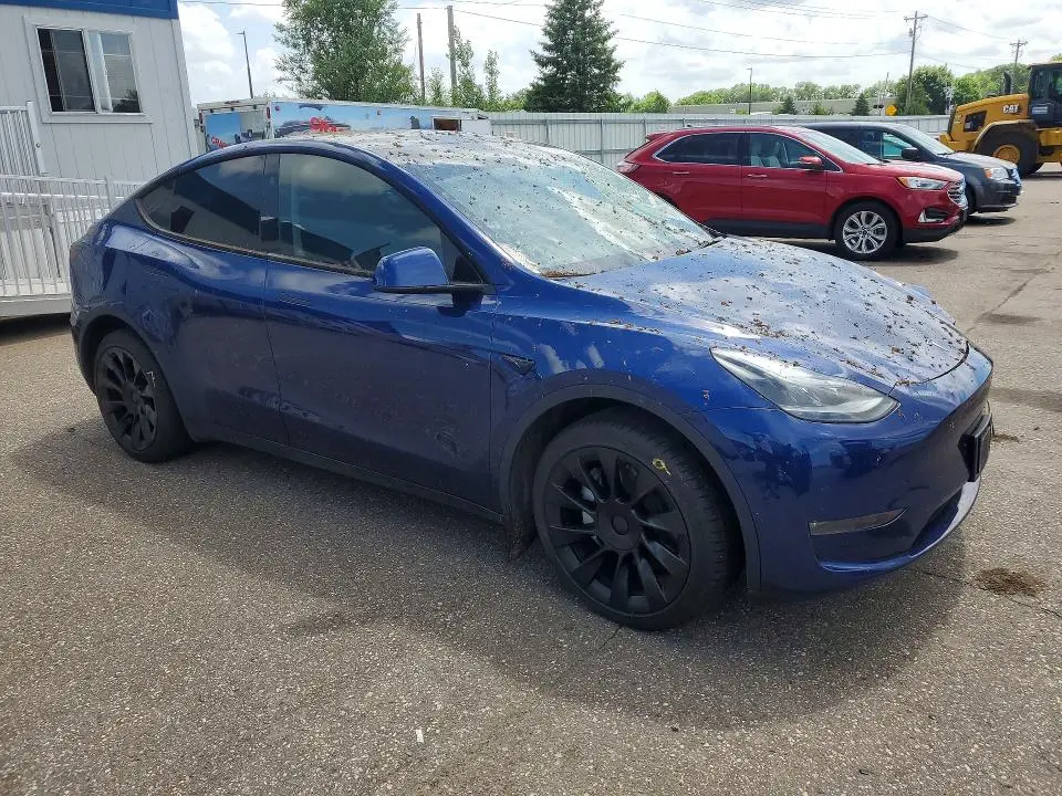 2024 TESLA MODEL Y   