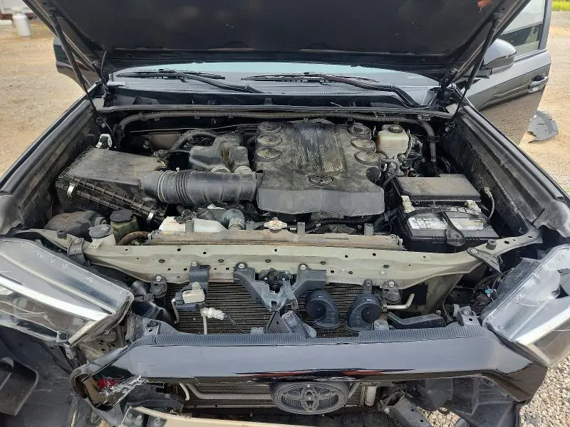 2018 TOYOTA 4RUNNER SR5  