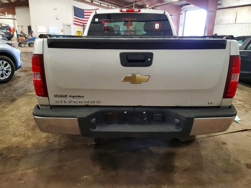 2011 CHEVROLET SILVERADO K1500 LT  