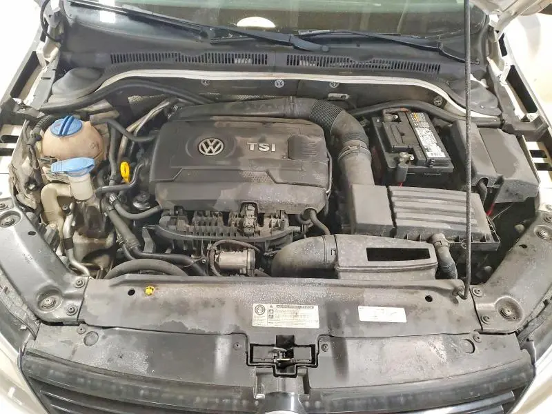 2014 VOLKSWAGEN JETTA SE  