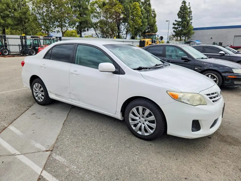 2013 TOYOTA COROLLA LE  
