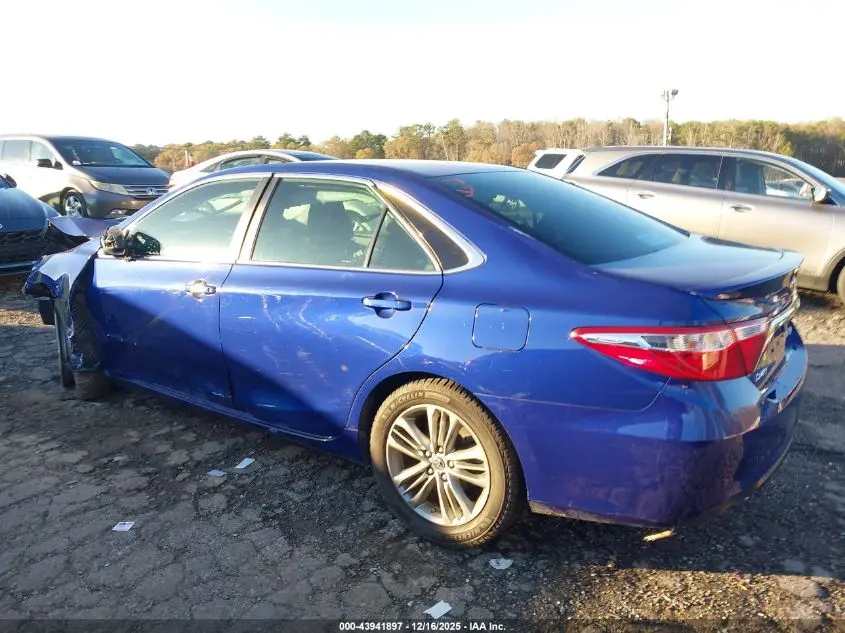 2015 TOYOTA CAMRY SE
