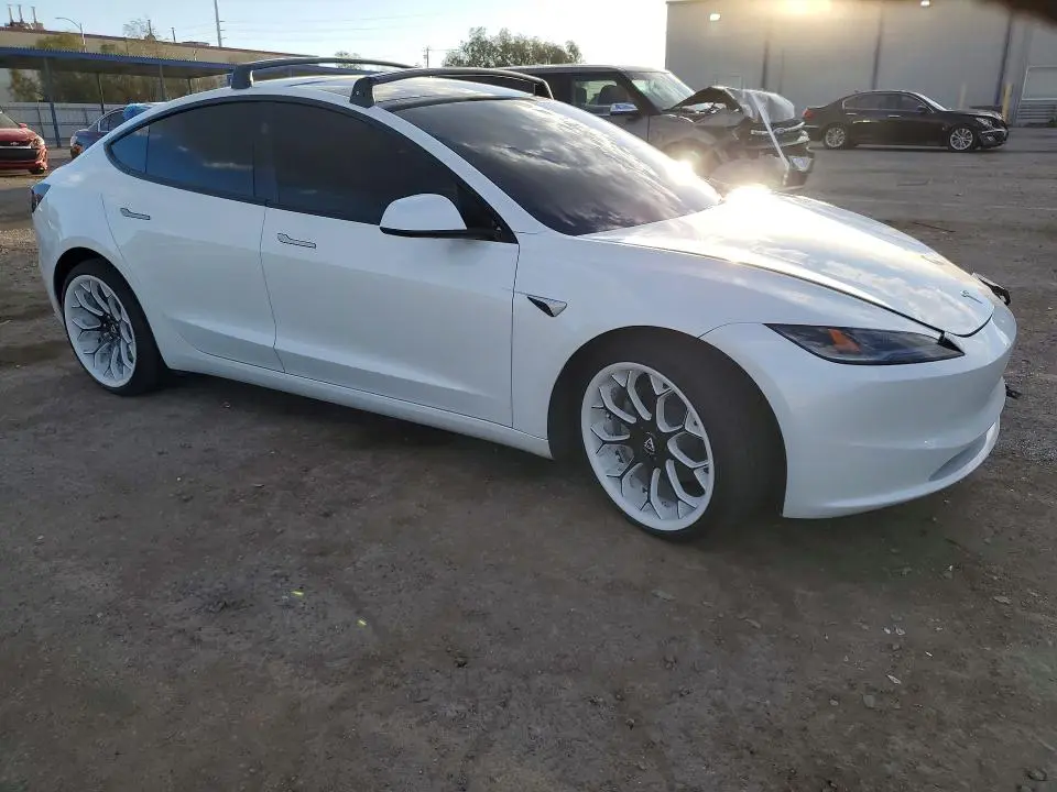 2025 TESLA MODEL 3   