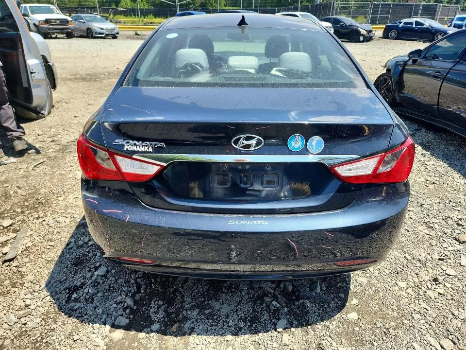 2012 HYUNDAI SONATA GLS  