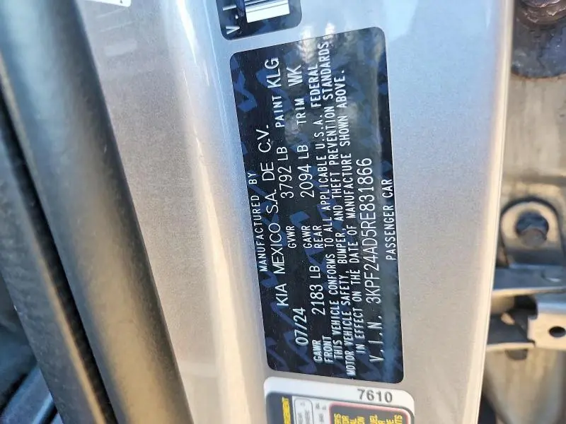 2024 KIA FORTE LXS  