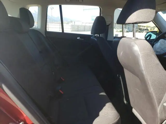 2015 VOLKSWAGEN TIGUAN S  