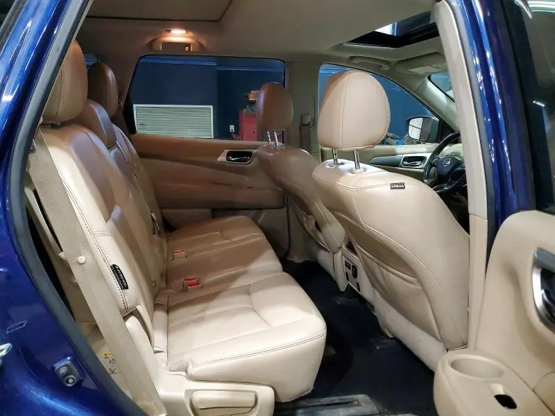 2019 NISSAN PATHFINDER S  