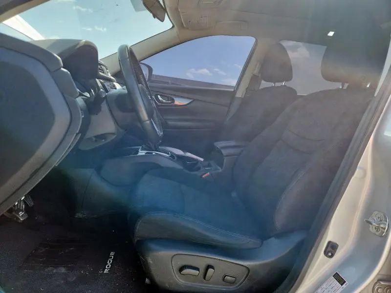 2017 NISSAN ROGUE S  