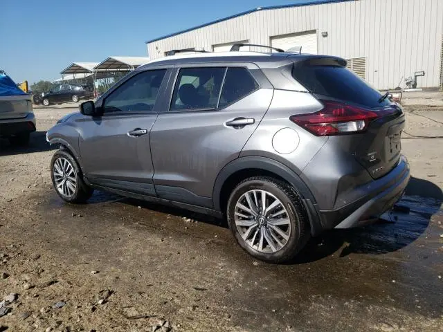 2024 NISSAN KICKS SV  