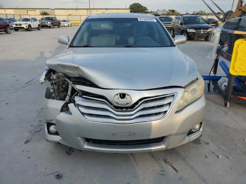 2010 TOYOTA CAMRY SE  