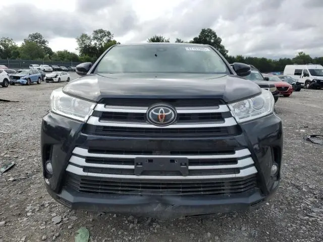 2017 TOYOTA HIGHLANDER LE  