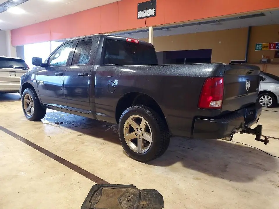 2014 RAM 1500 ST  