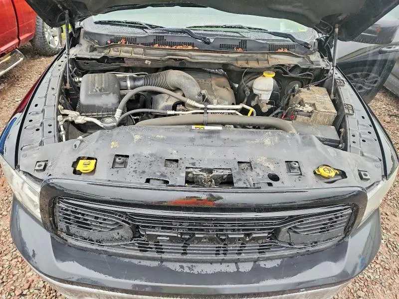 2018 RAM 1500 SLT  