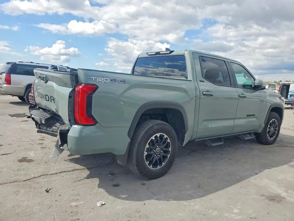 2024 TOYOTA TUNDRA SR5  