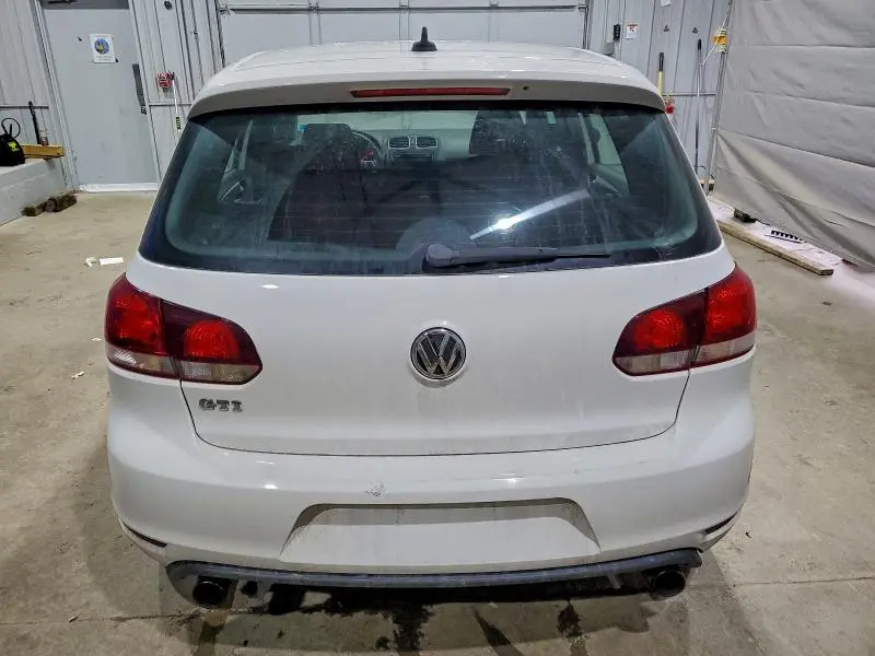 2014 VOLKSWAGEN GTI   