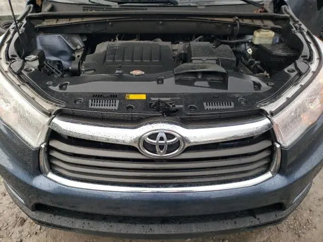 2016 TOYOTA HIGHLANDER XLE  