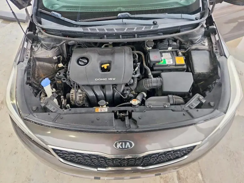 2017 KIA FORTE LX  