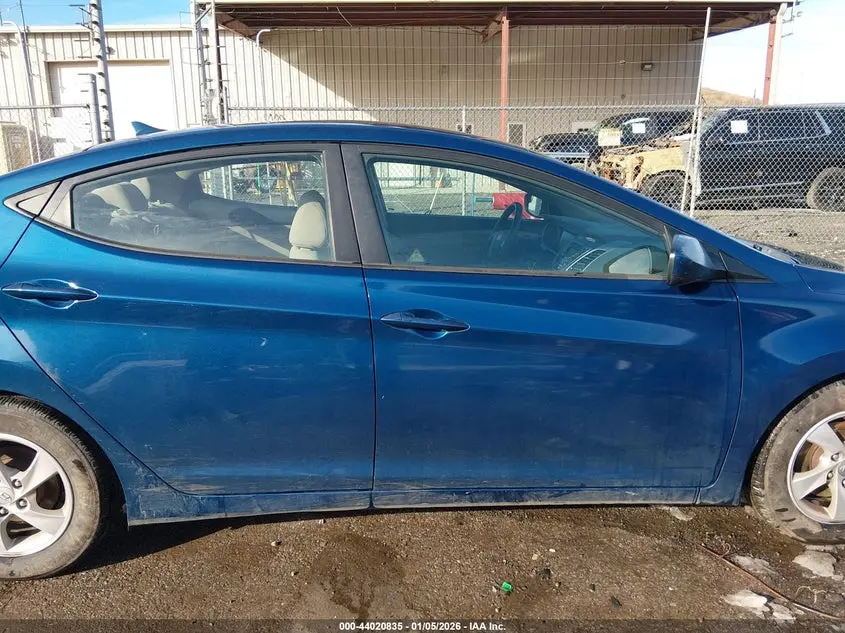 2015 HYUNDAI ELANTRA SE