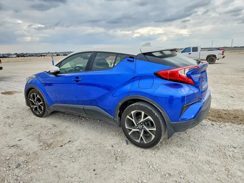 2018 TOYOTA C-HR XLE  