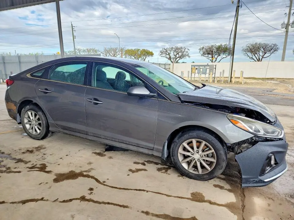 2019 HYUNDAI SONATA SE  