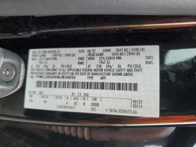2022 FORD ESCAPE SE  