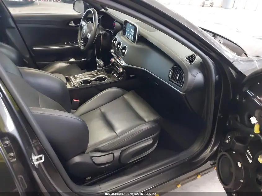 2021 KIA STINGER GT-LINE