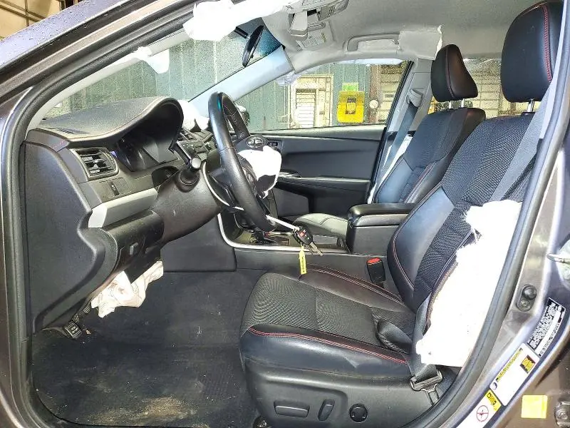 2017 TOYOTA CAMRY SE  
