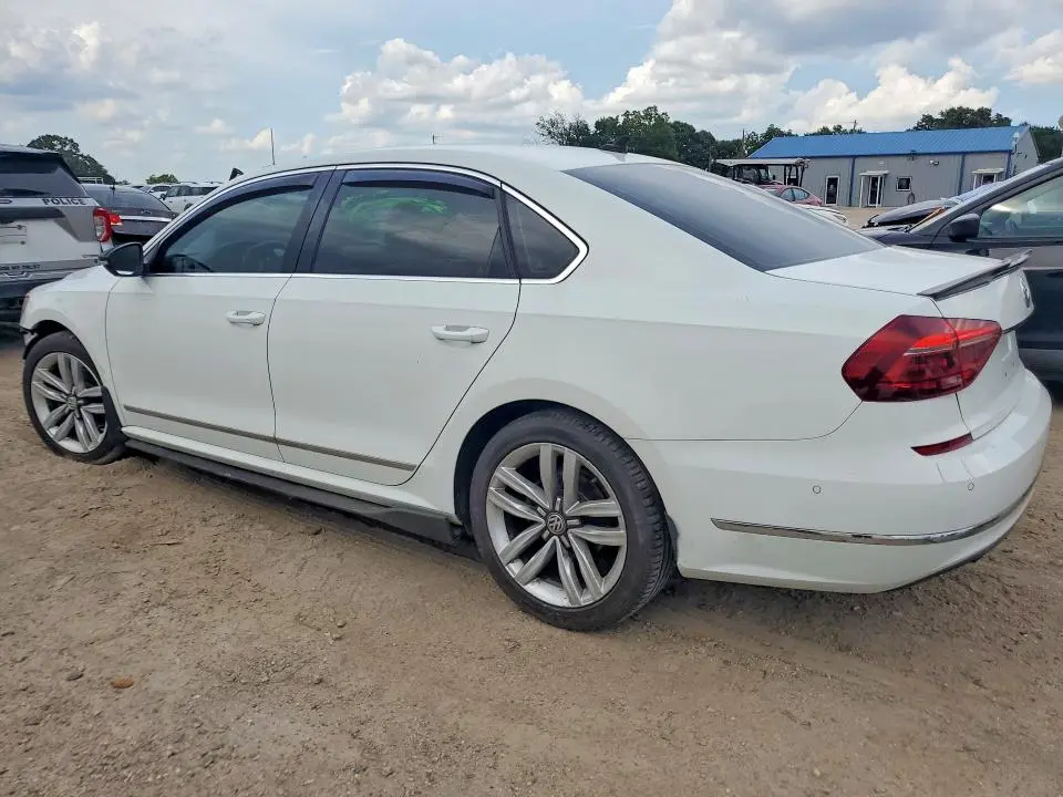 2017 VOLKSWAGEN PASSAT SEL PREMIUM  