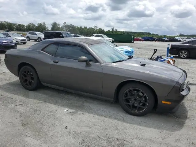 2013 DODGE CHALLENGER SXT  