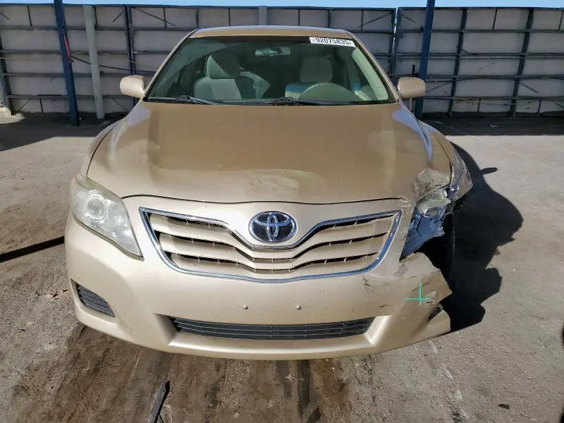 2011 TOYOTA CAMRY BASE  