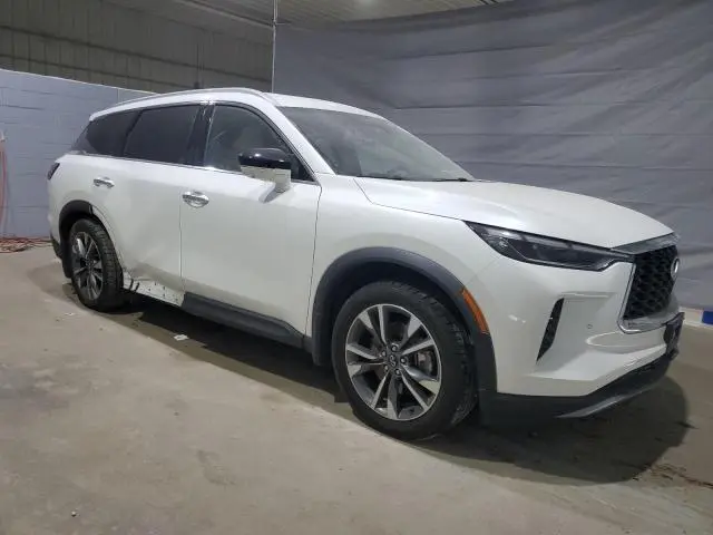 2022 INFINITI QX60 LUXE  