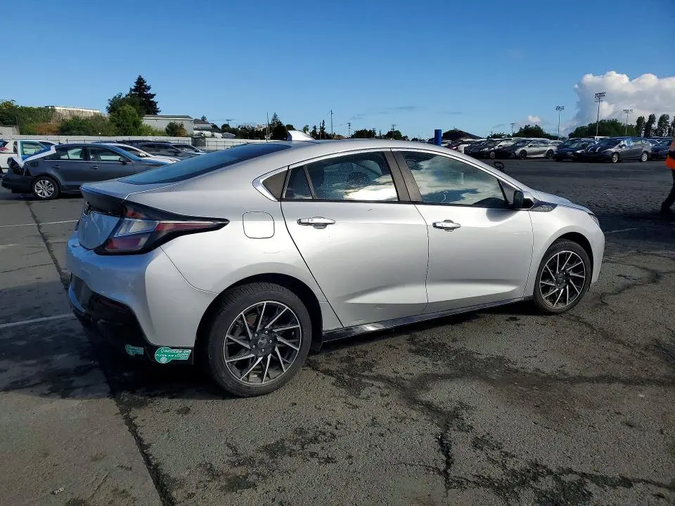 2017 CHEVROLET VOLT LT  