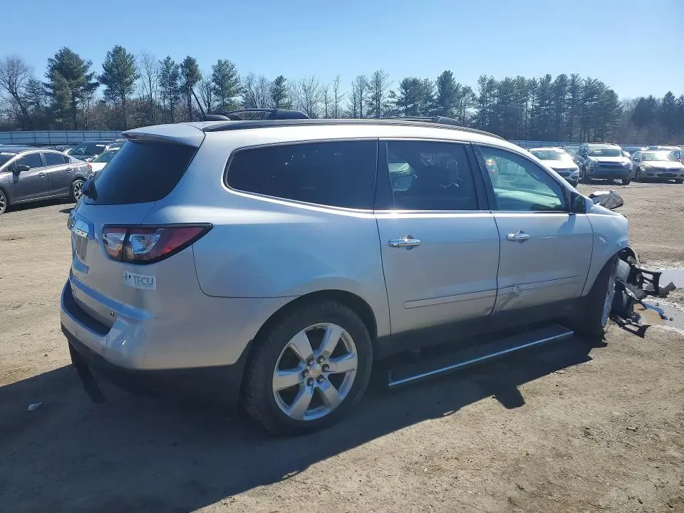 2017 CHEVROLET TRAVERSE LT  