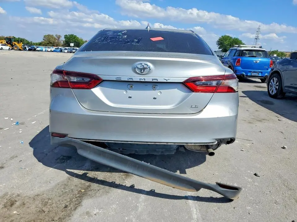 2021 TOYOTA CAMRY LE  