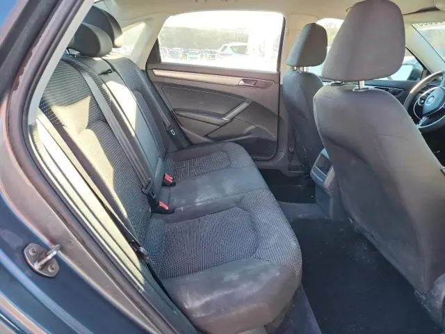 2018 VOLKSWAGEN PASSAT S  