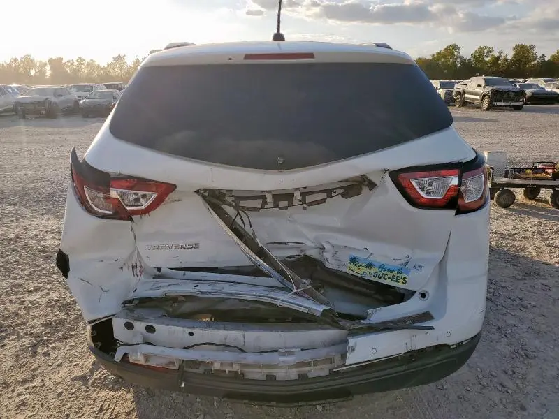 2017 CHEVROLET TRAVERSE LT  