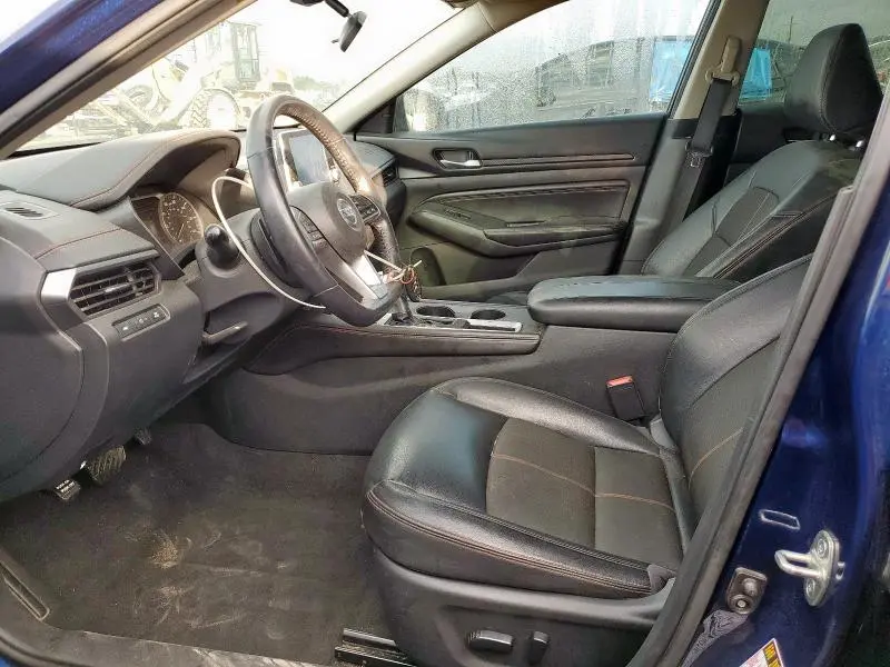 2021 NISSAN ALTIMA SR  