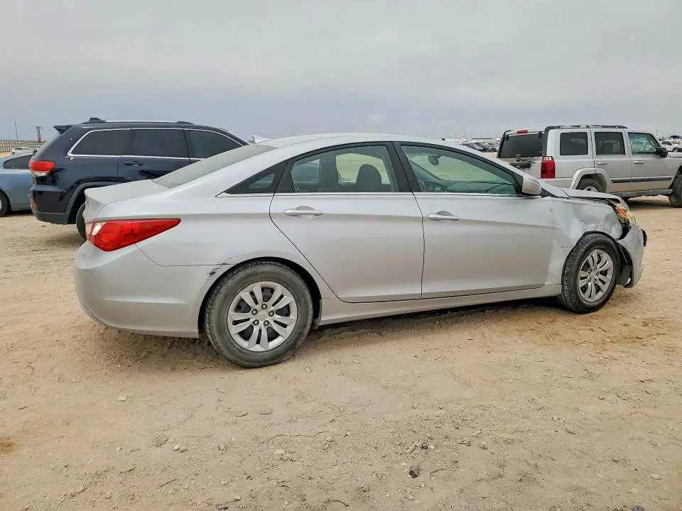 2012 HYUNDAI SONATA GLS  