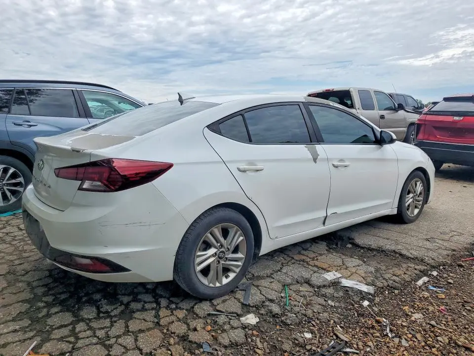 2019 HYUNDAI ELANTRA SEL  