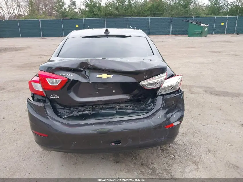 2017 CHEVROLET CRUZE LT AUTO