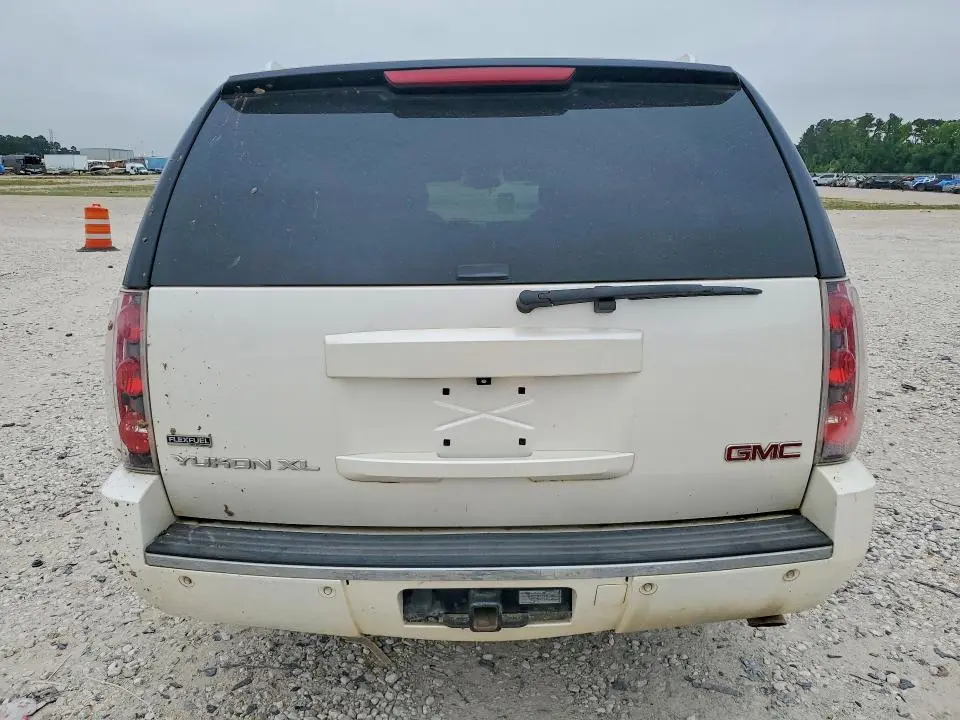 2012 GMC YUKON XL DENALI  
