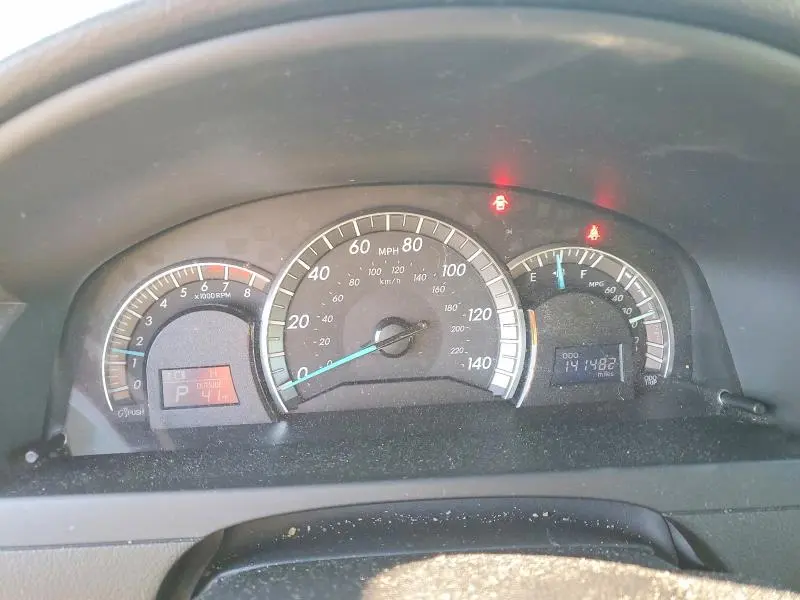 2012 TOYOTA CAMRY BASE  