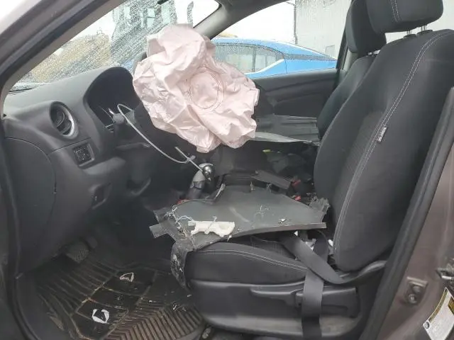 2016 NISSAN VERSA S  