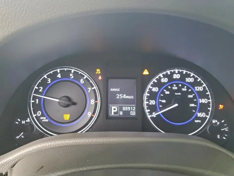 2013 INFINITI G37 BASE  