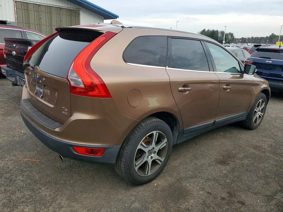 2013 VOLVO XC60 T6  