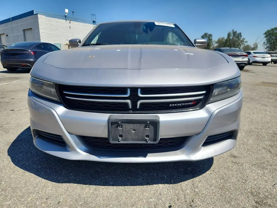 2015 DODGE CHARGER SE  