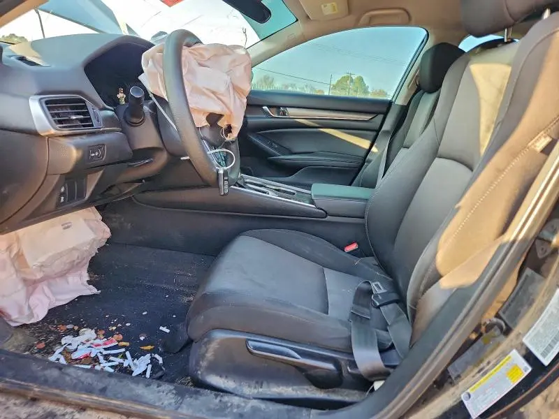 2021 HONDA ACCORD LX  