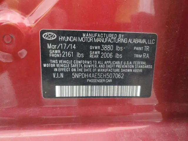 2014 HYUNDAI ELANTRA SE  
